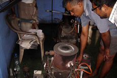 エヘリヤゴダのトリーターがブルーサファイアの加熱に使用しているガス炉