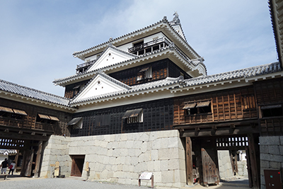 愛媛県松山市のシンボル、松山城