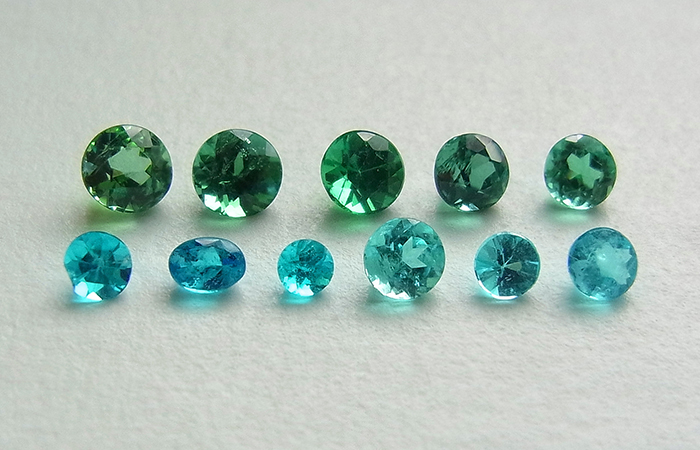 ブラジル、バターリャ産（0.04 〜 0.22ct）