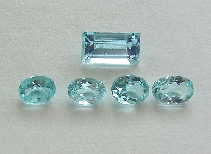 ナイジェリア産（0.37 〜 0.44ct）