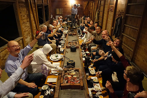  海女小屋での会食